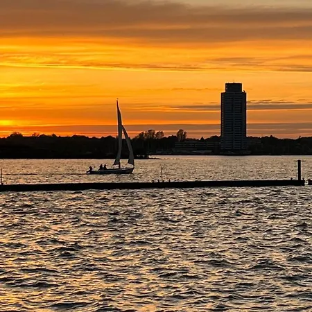 Hausboot Bikini Mit Dachterrasse In Am Ostseefjord Schlei